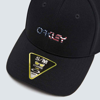 6 Panel Stretch Metallic Hat - Men