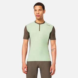 Point To Point 1/4 Zip Jersey