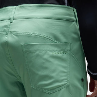 Baseline Hybrid 18" Beachshort