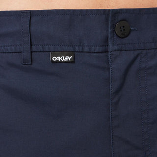 Oakley Chino 19 Hybrid Short In Fathom