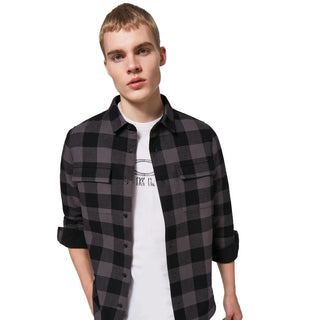 Oakley Bear Cozy Flannel Shirt In Black/Grey Check