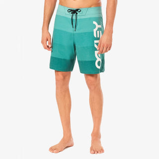 Oakley Retro Mark 19 Boardshort In Viridian