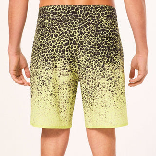 Oakley Session RC 19" Boardshort In Gradient Crackle Black/Yellow